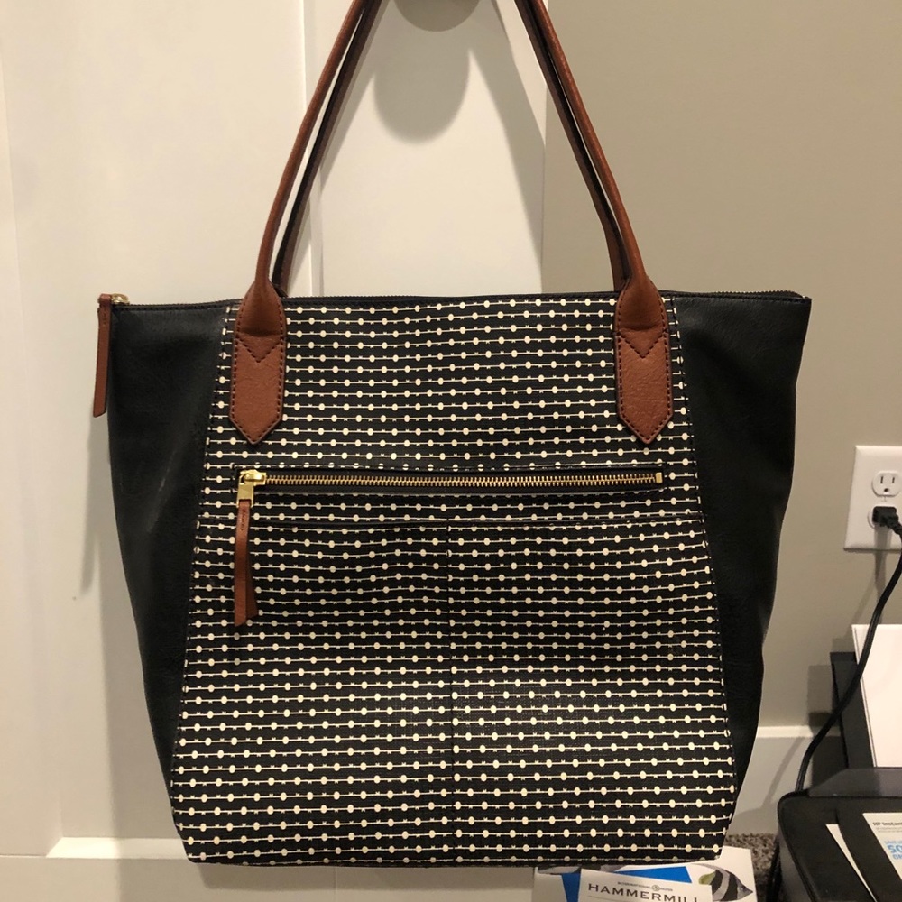 Fossil purse in great condition , used twice !